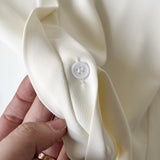 Women T-shirt Lightly Mature Curling V-neck Shirt